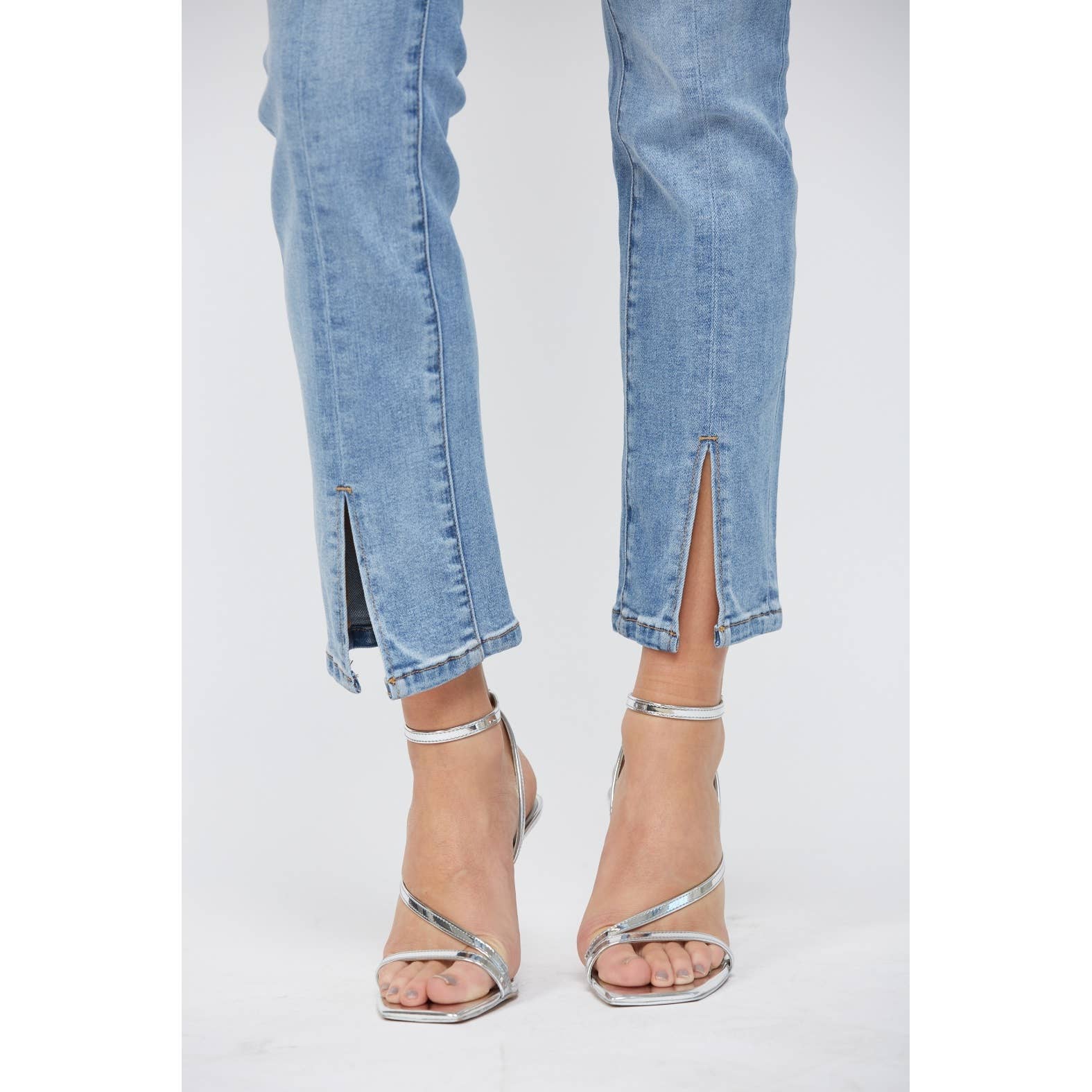 Mica Slim Straight Crop Jeans